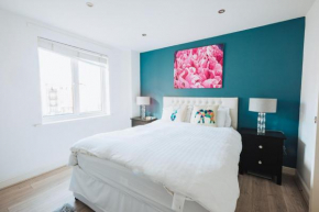 Beautiful Central Family Apartment for 6